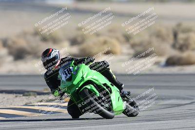 media/Dec-07-2025-CVMA (Sun) [[3e7d2de5dc]]/Race 11-Formula 2-CVMA Hooligans-American Thunder/